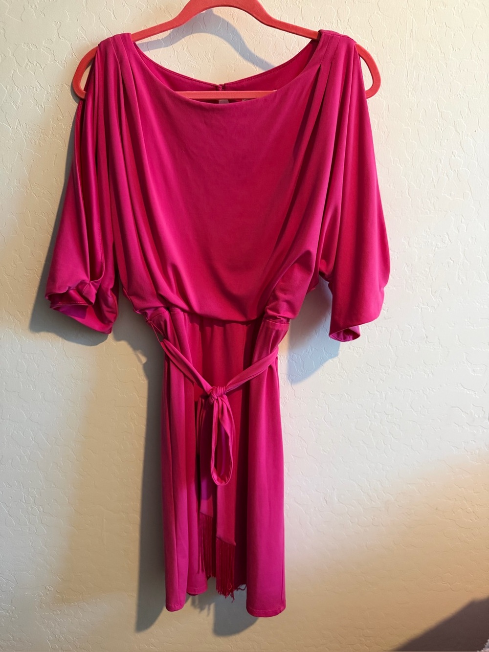 Jessica Simpson Women's Fuchsia cold shoulder cocktail Dress with Tie Waist